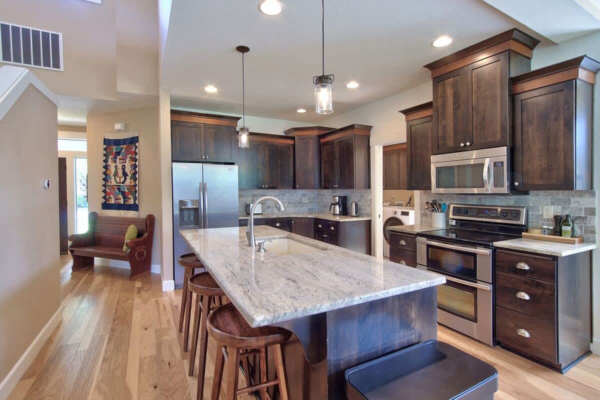 Creekside Hideaway - Wine Country by 3rd St — photo 2