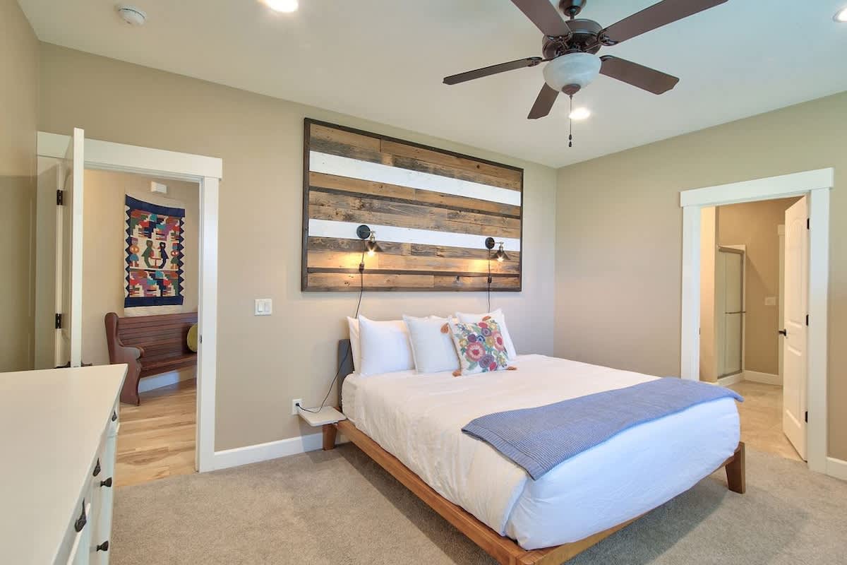 Creekside Hideaway - Wine Country by 3rd St — photo 5