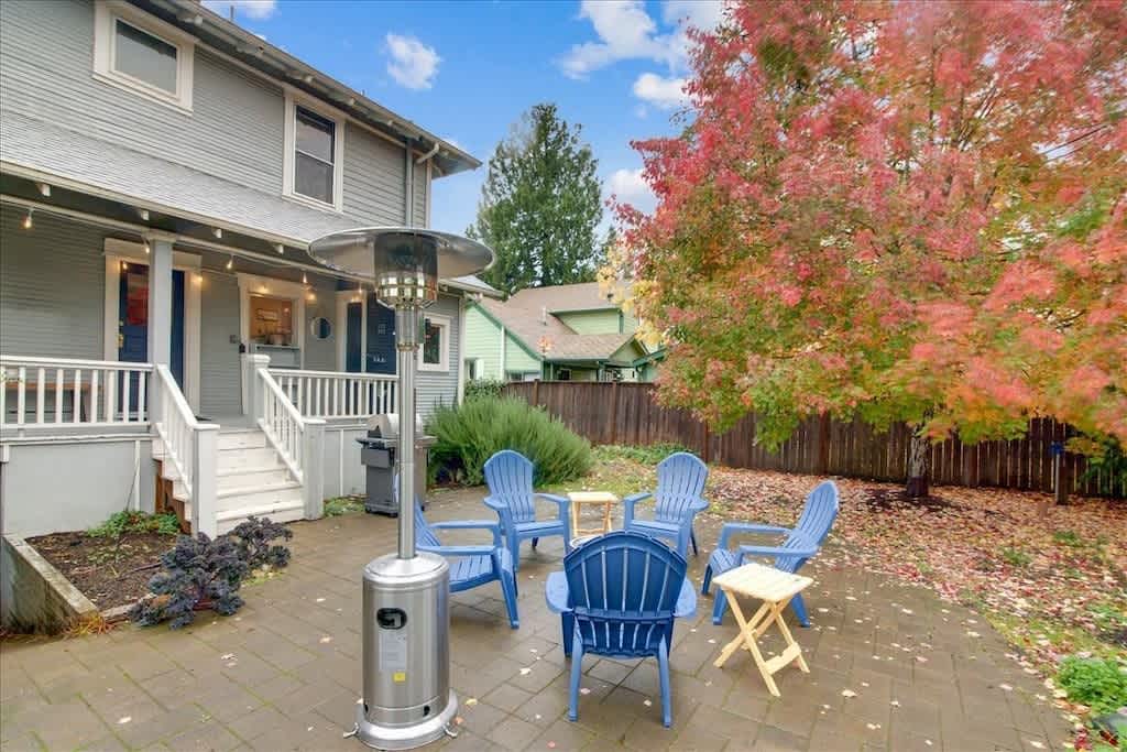 Vino e Vita Historic Pet-Friendly Home-EV Charger — photo 1