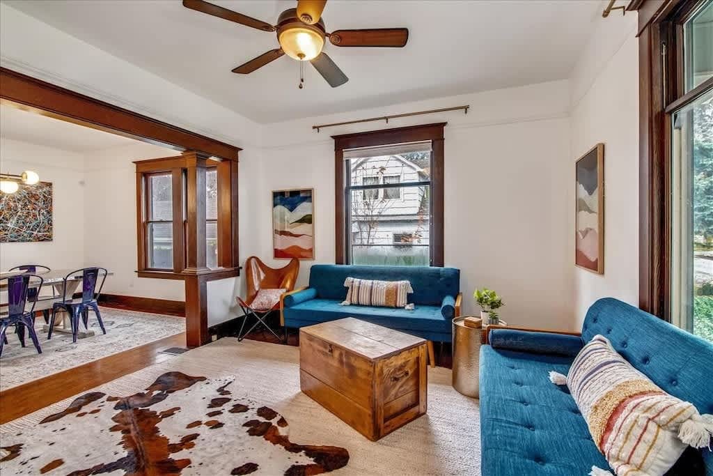 Vino e Vita Historic Pet-Friendly Home-EV Charger — photo 4