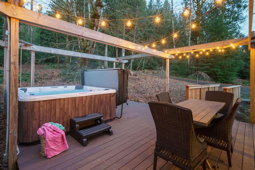 Chateau Relaxeau: Game Room Hot Tub Pet Friendly — photo 5